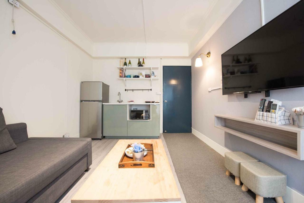 Bird Series Backpacker輕隔間背包客 Apartment ไถหนาน ภายนอก รูปภาพ